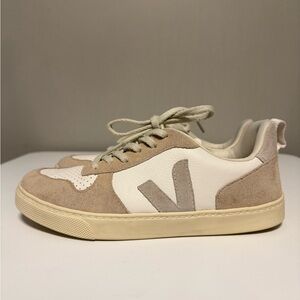 Veja V-10 Chromefree Leather Suede White Natural Women’s Sneakers US 6 EU 37